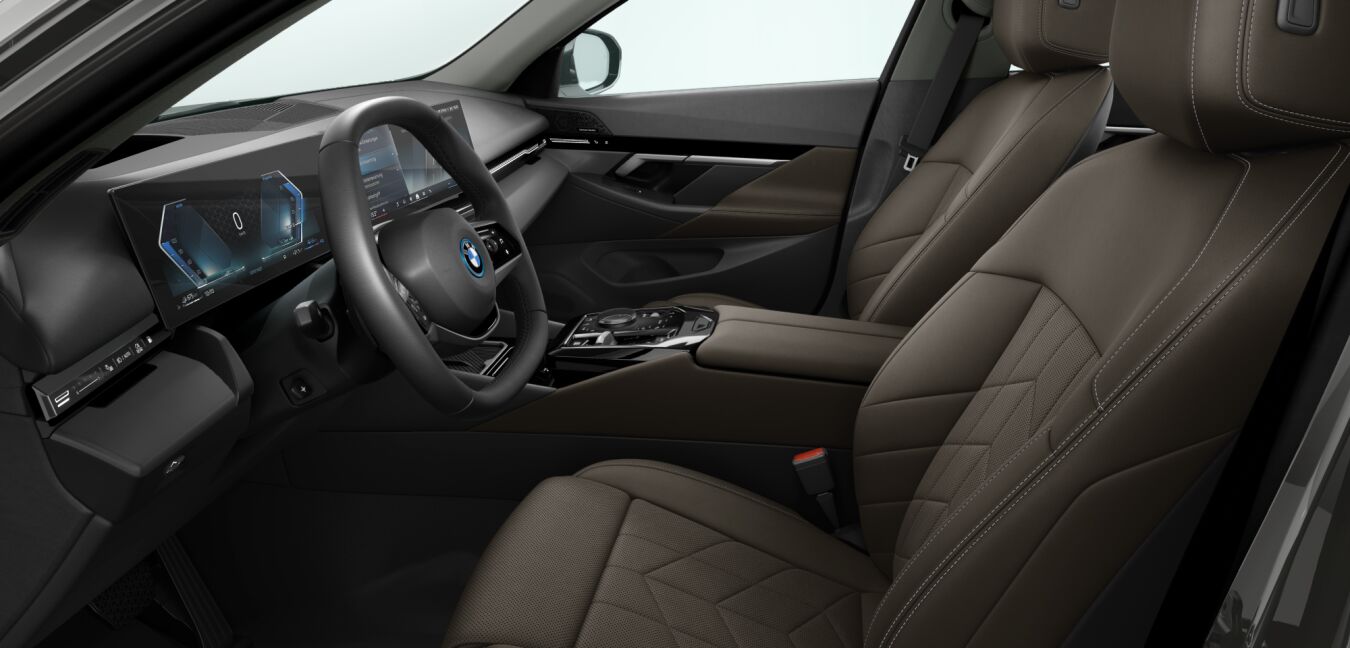 BMW BMW 5er im Innenraum seitlich BMW BMW 5er im Innenraum seitlich