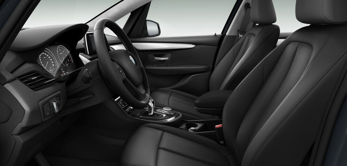 BMW BMW 2er im Innenraum seitlich BMW BMW 2er im Innenraum seitlich
