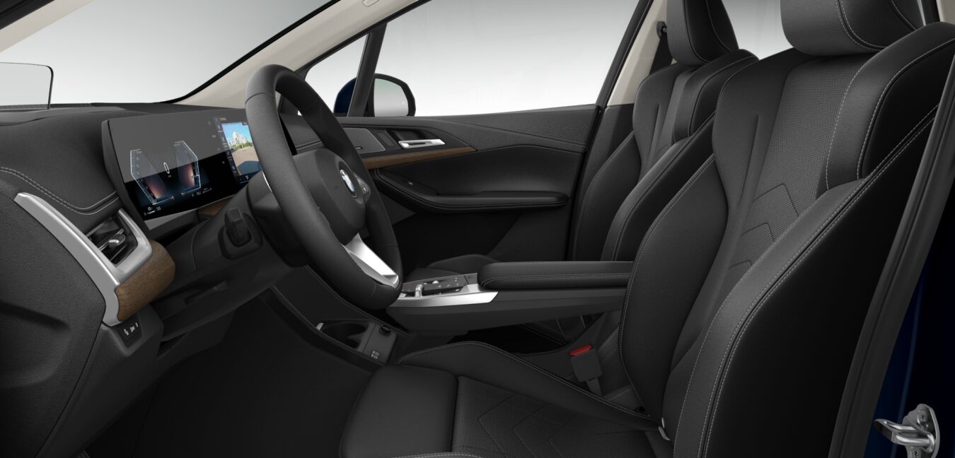 BMW BMW 2er im Innenraum seitlich BMW BMW 2er im Innenraum seitlich