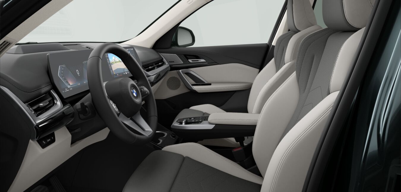 BMW BMW X im Innenraum seitlich