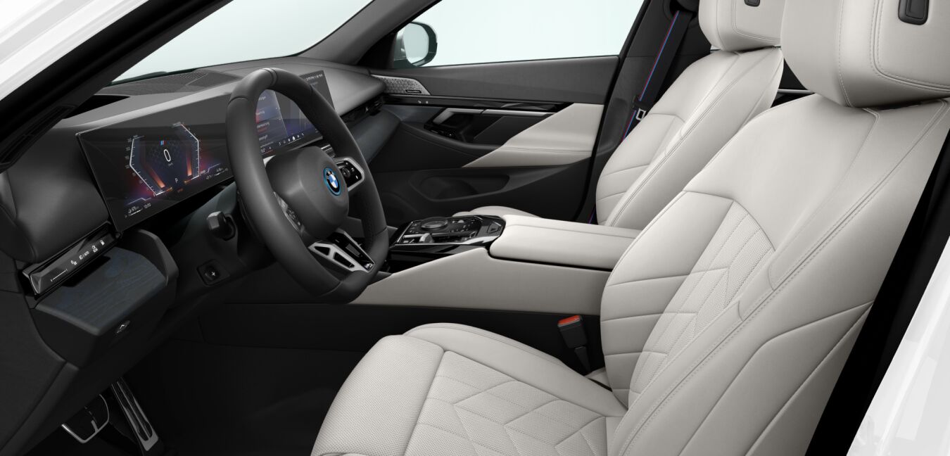 BMW BMW 5er im Innenraum seitlich BMW BMW 5er im Innenraum seitlich