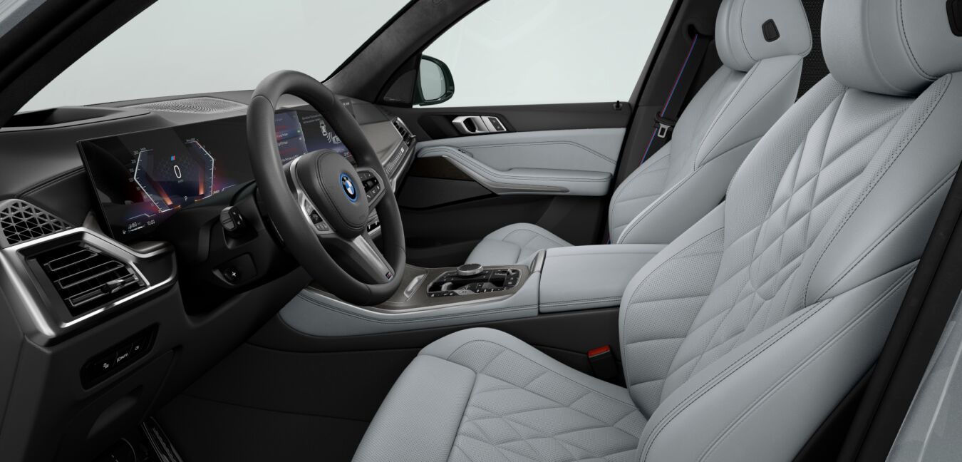 BMW BMW X im Innenraum seitlich
