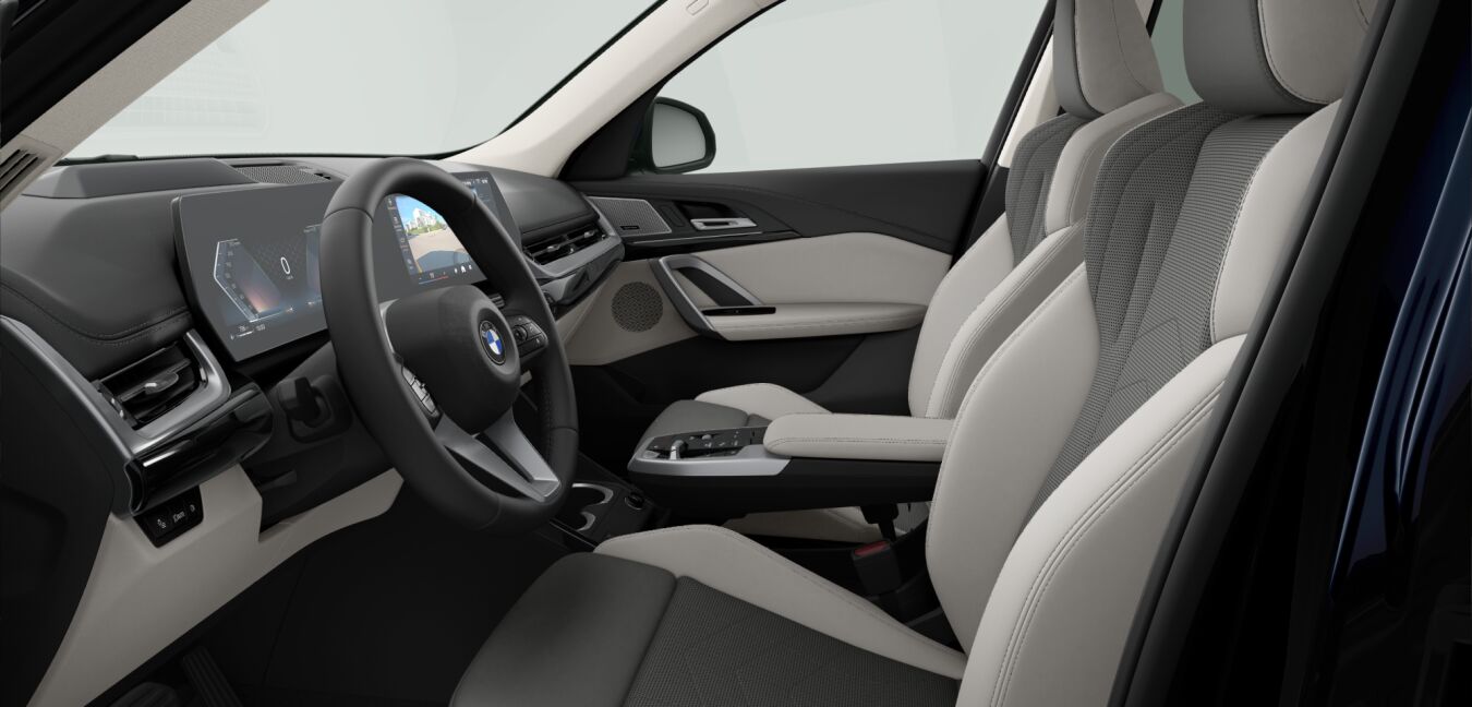 BMW BMW X im Innenraum seitlich