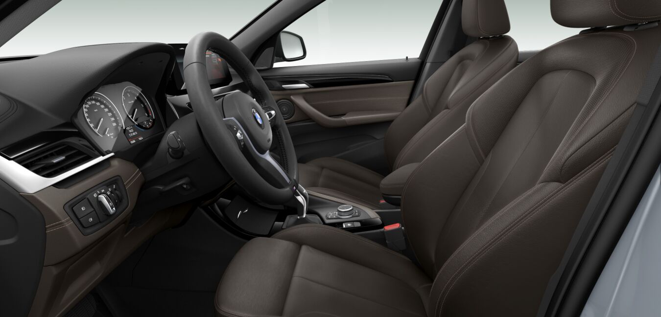BMW BMW X im Innenraum seitlich