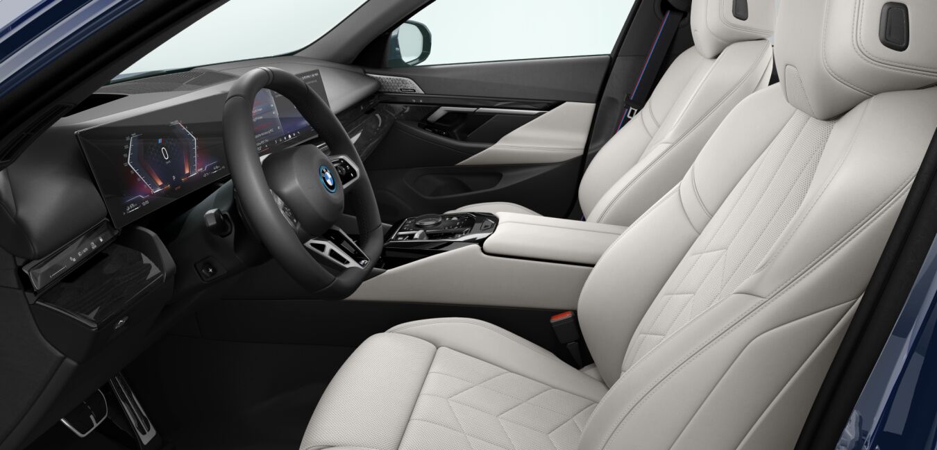 BMW BMW 5er im Innenraum seitlich BMW BMW 5er im Innenraum seitlich