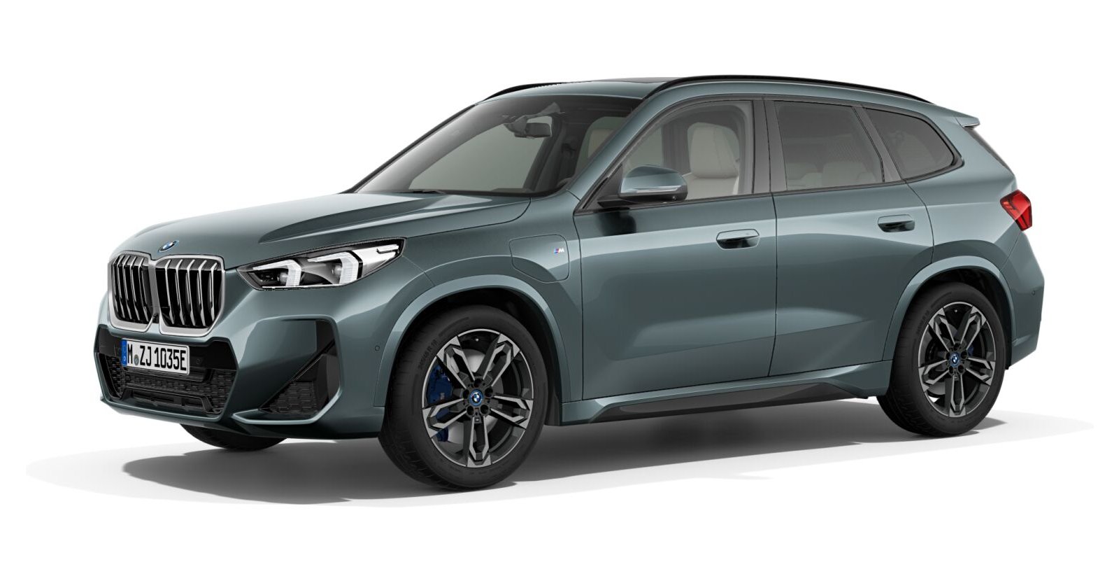 BMW X1 xDrive30e in Grün von vorne