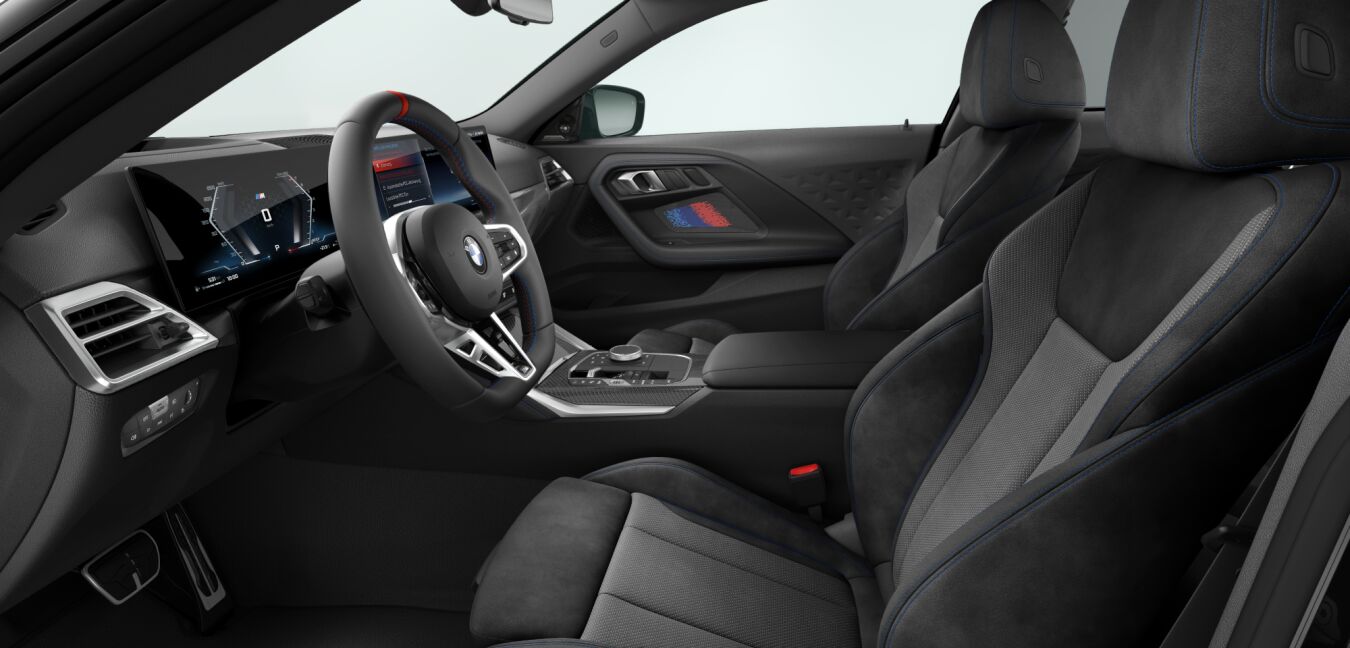 BMW BMW 2er im Innenraum seitlich BMW BMW 2er im Innenraum seitlich