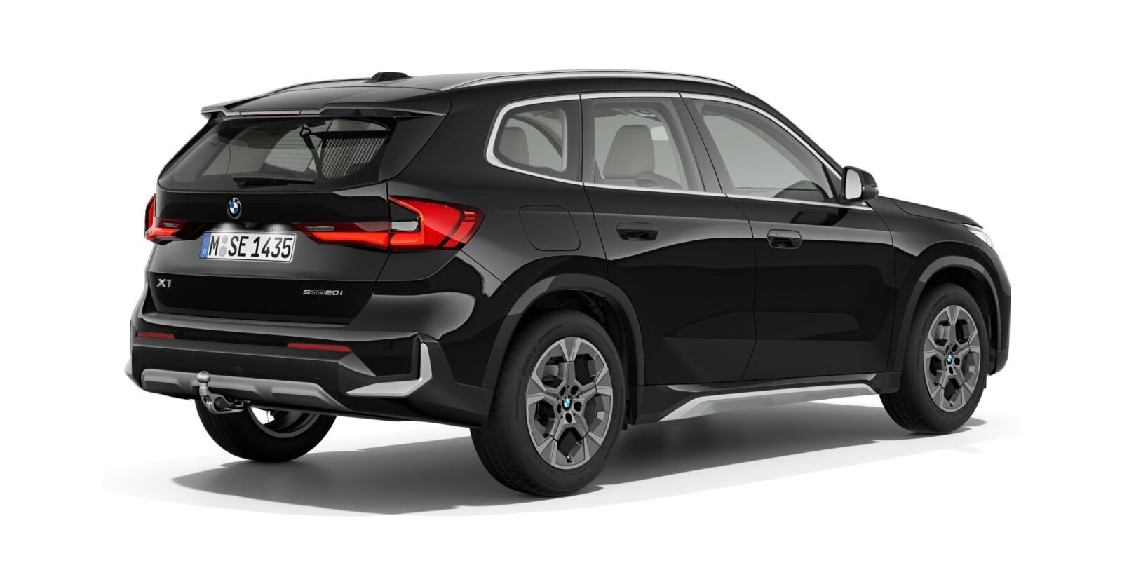 BMW BMW X in Schwarz von hinten