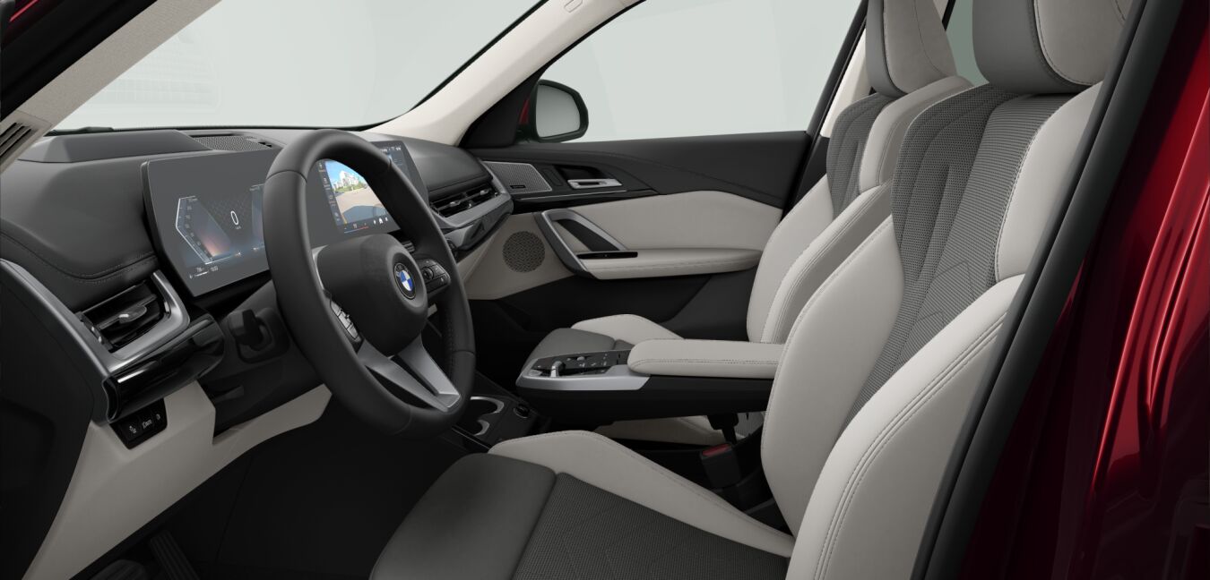 BMW BMW X im Innenraum seitlich