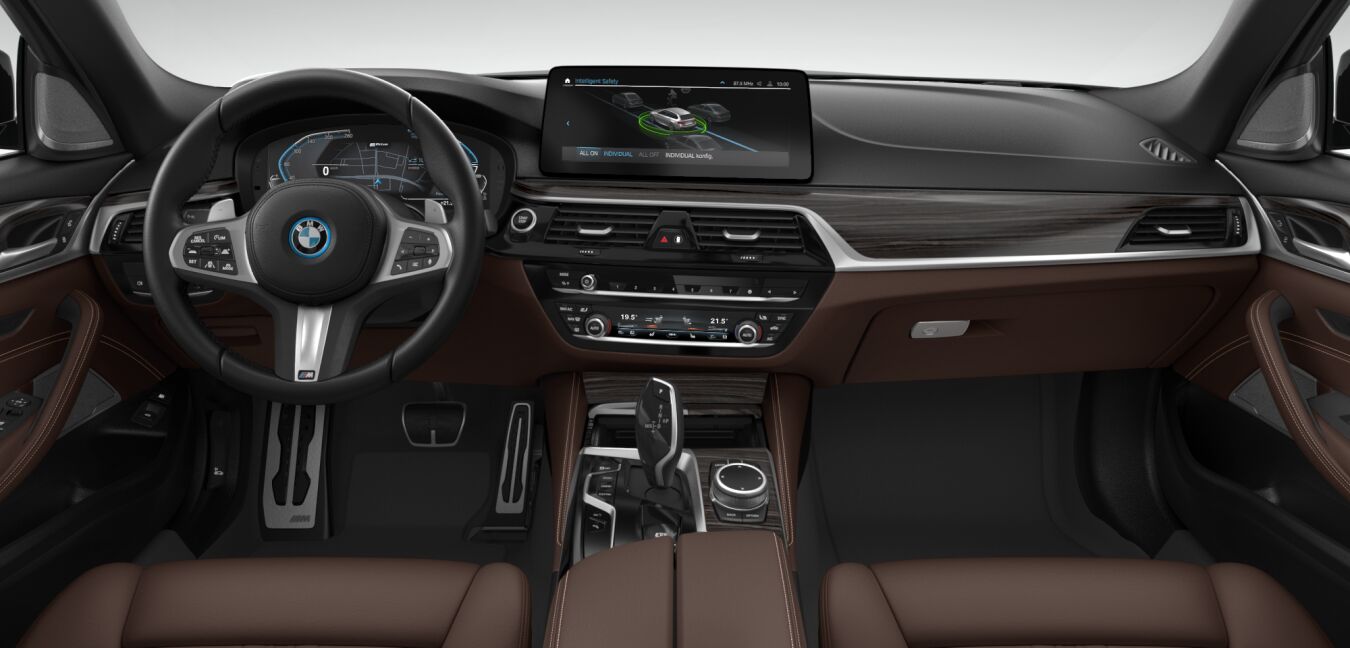 BMW BMW 5er im Innenraum von vorne BMW BMW 5er im Innenraum von vorne