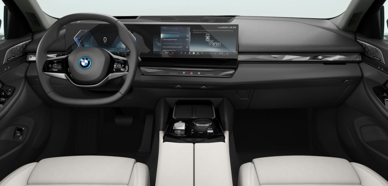 BMW BMW 5er im Innenraum von vorne