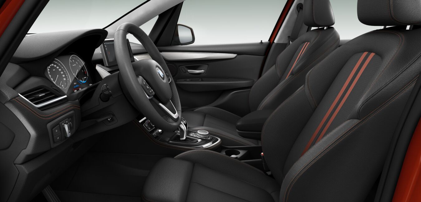 BMW BMW 2er im Innenraum seitlich