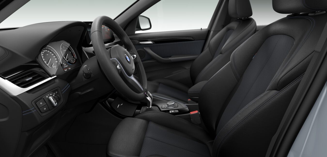 BMW BMW X im Innenraum seitlich BMW BMW X im Innenraum seitlich