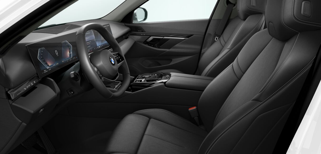 BMW BMW 5er im Innenraum seitlich BMW BMW 5er im Innenraum seitlich