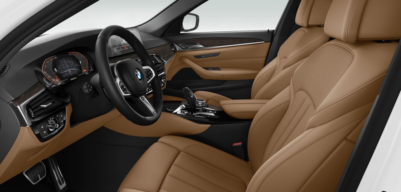 BMW BMW 5er im Innenraum seitlich BMW BMW 5er im Innenraum seitlich