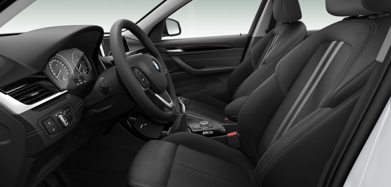 BMW BMW X im Innenraum seitlich BMW BMW X im Innenraum seitlich