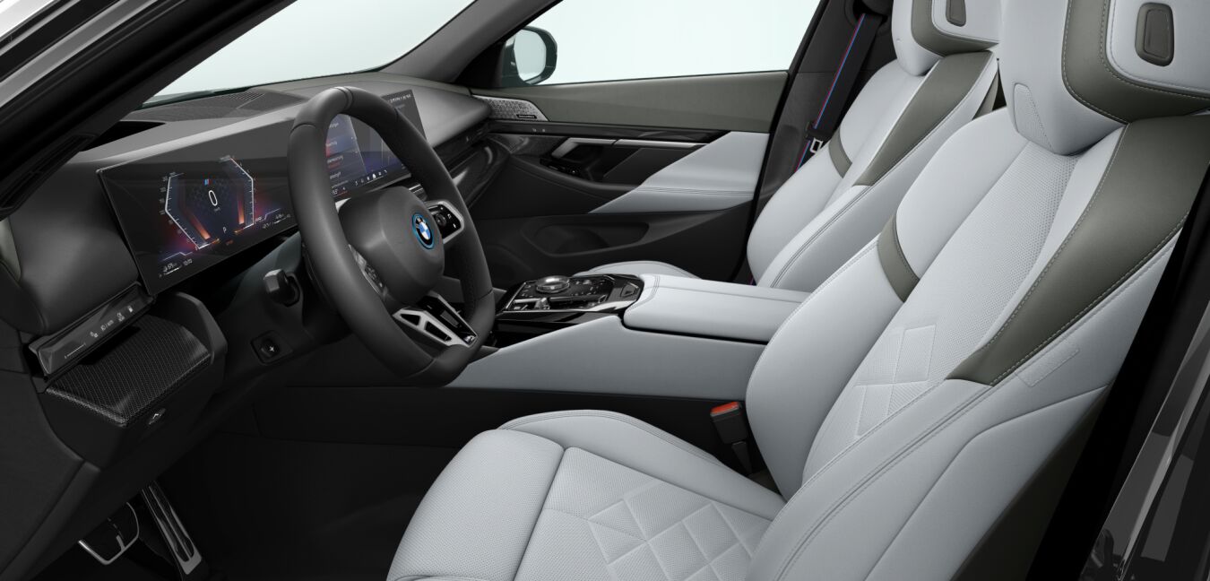 BMW BMW 5er im Innenraum seitlich BMW BMW 5er im Innenraum seitlich