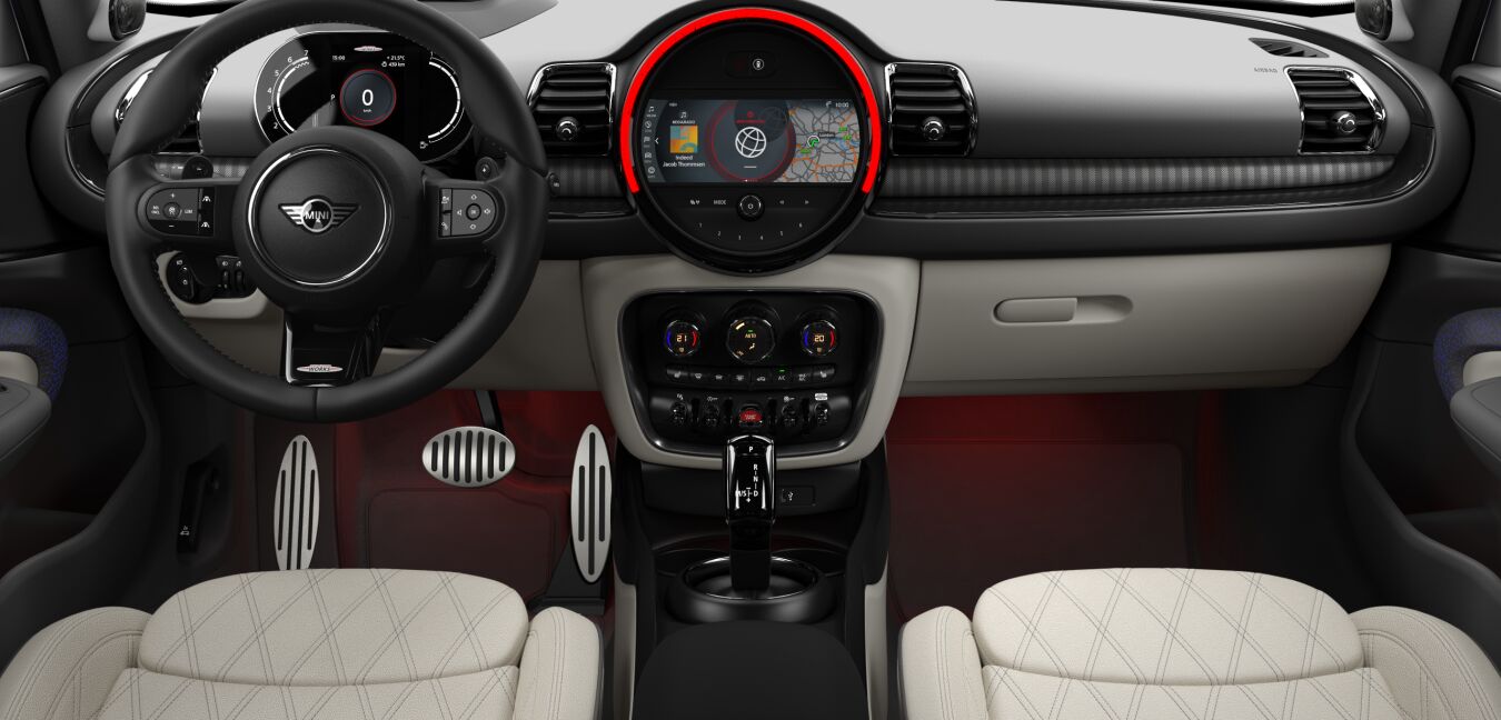 MINI MINI Clubman im Innenraum von vorne MINI MINI Clubman im Innenraum von vorne