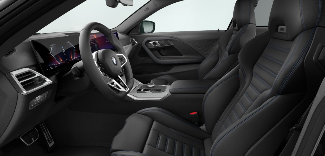 BMW BMW 2er im Innenraum seitlich BMW BMW 2er im Innenraum seitlich