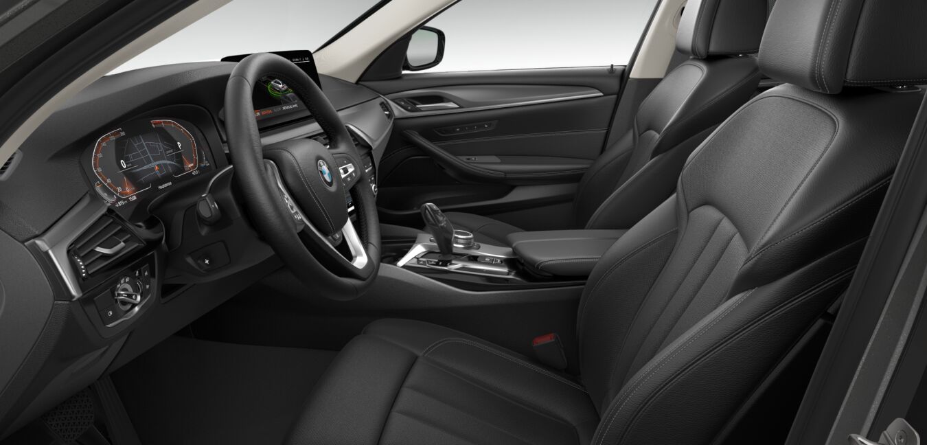 BMW BMW 5er im Innenraum seitlich BMW BMW 5er im Innenraum seitlich
