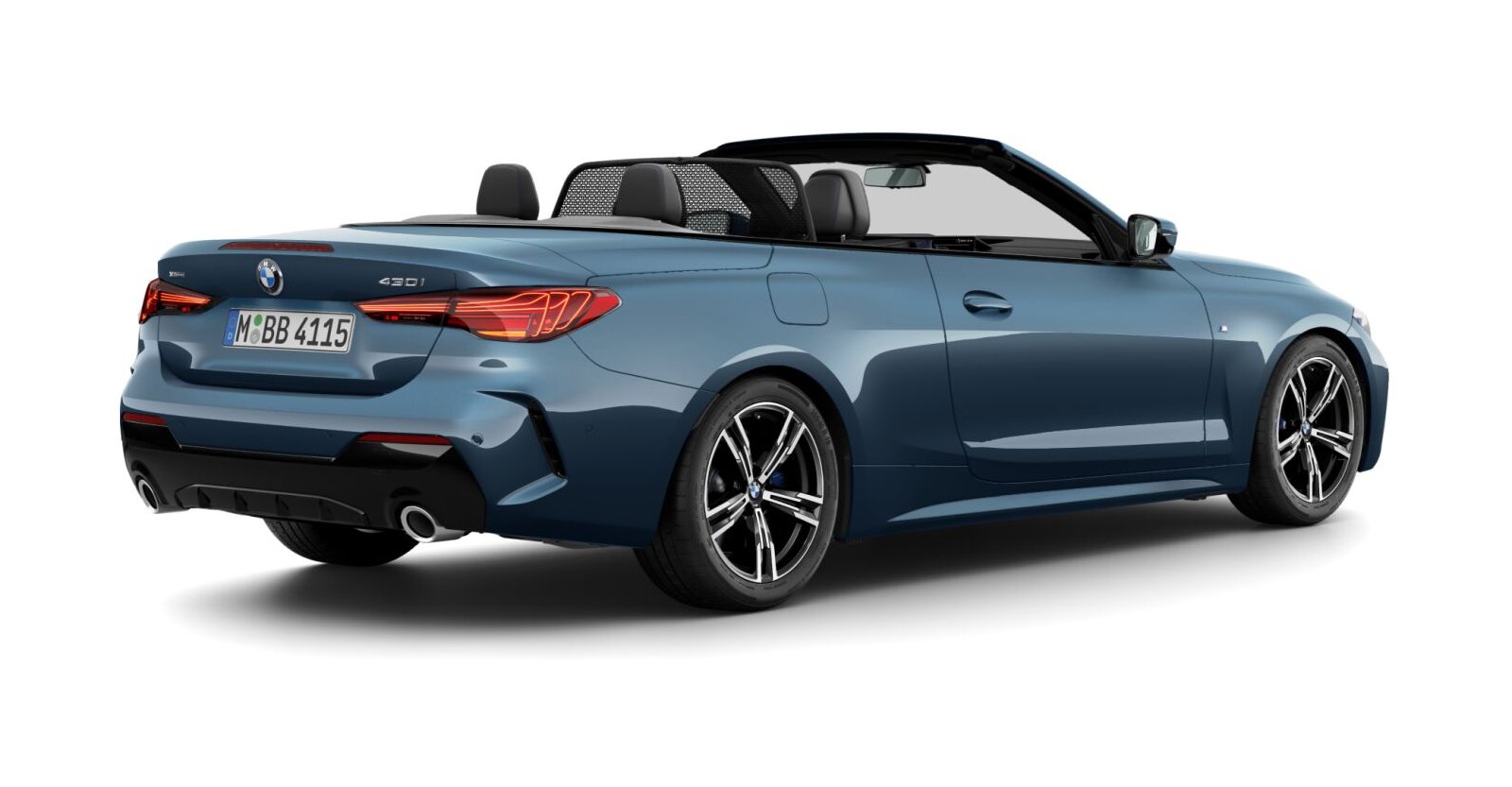 BMW BMW 4er in Blau von hinten