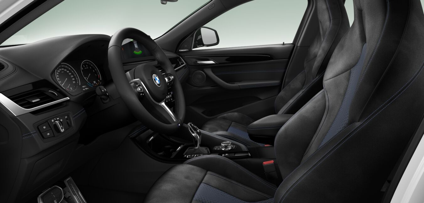 BMW BMW X im Innenraum seitlich BMW BMW X im Innenraum seitlich