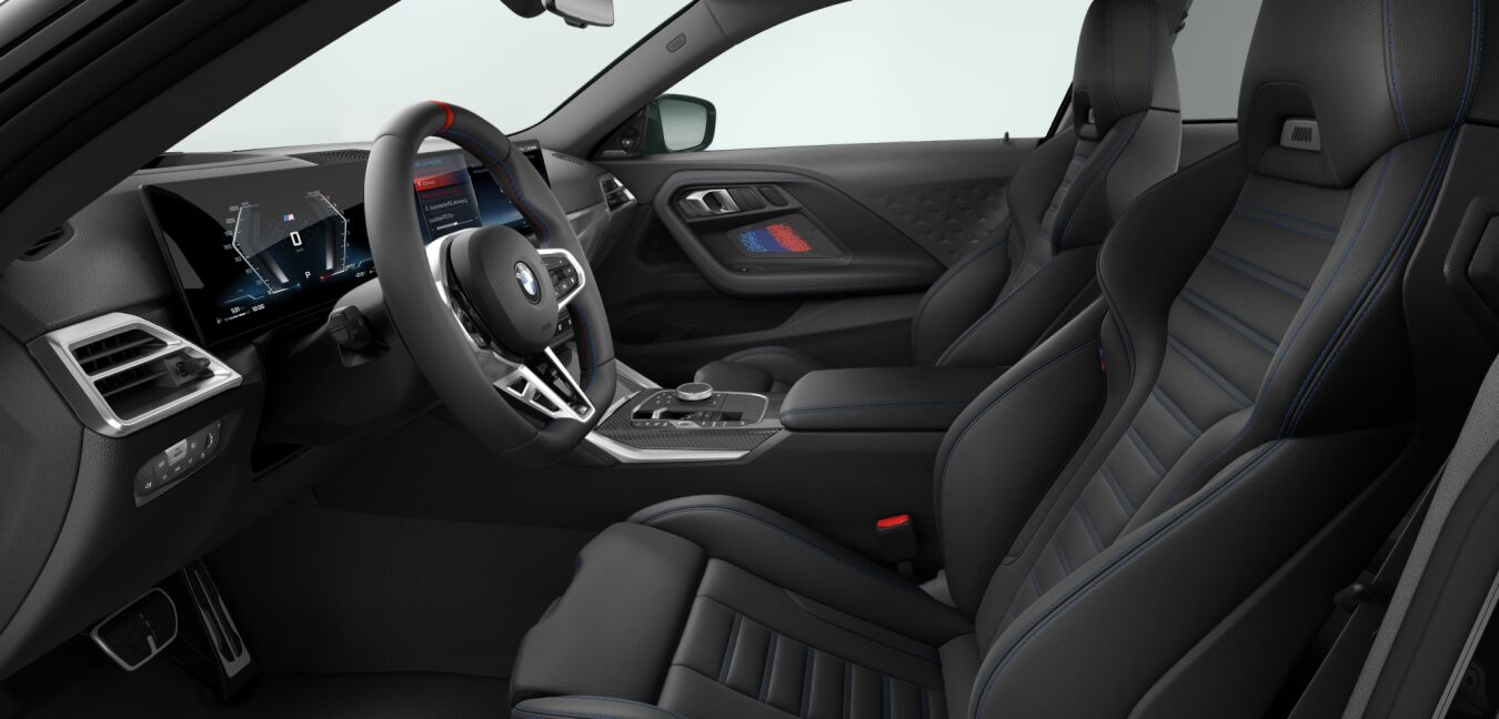 BMW BMW 2er im Innenraum seitlich BMW BMW 2er im Innenraum seitlich