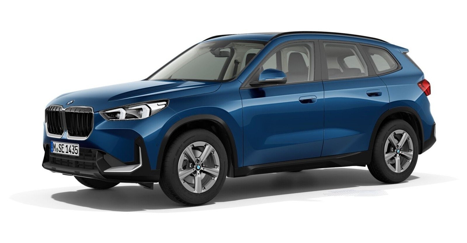 BMW X1 sDrive18i in Blau von vorne BMW X1 sDrive18i in Blau von vorne