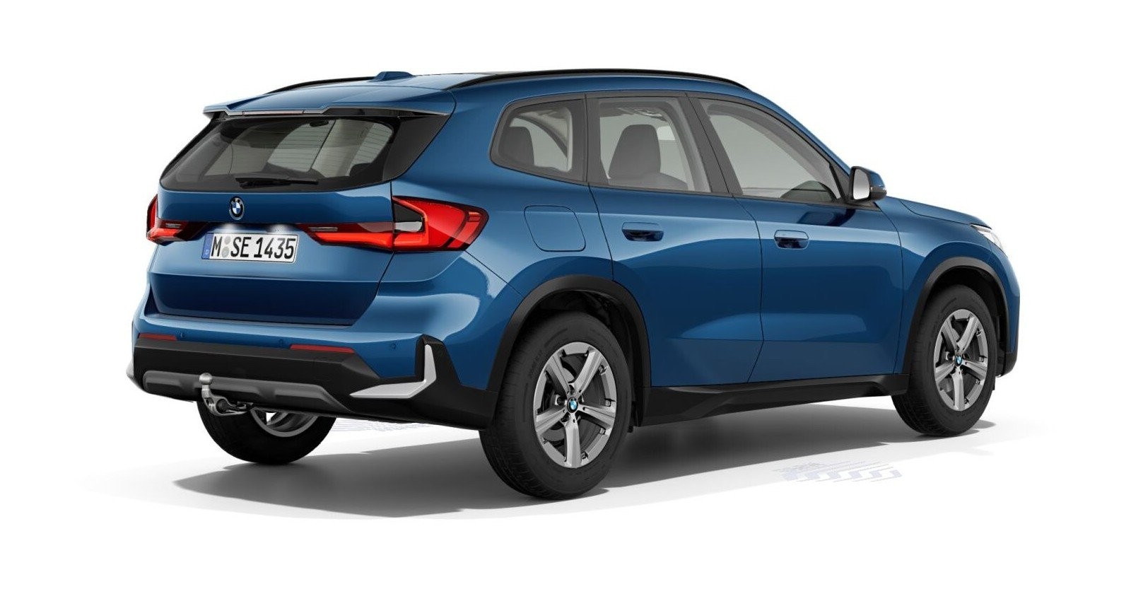 BMW BMW X in Blau von hinten
