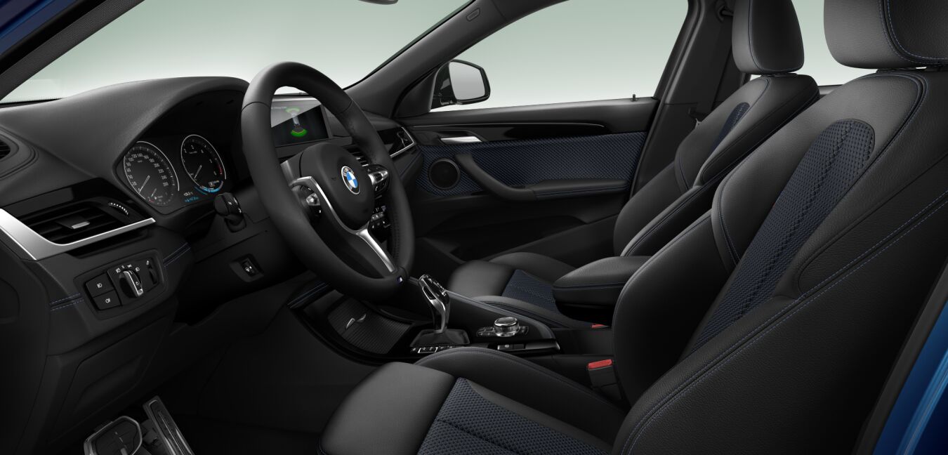 BMW BMW X im Innenraum seitlich BMW BMW X im Innenraum seitlich