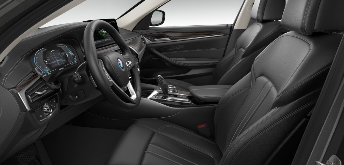 BMW BMW 5er im Innenraum seitlich BMW BMW 5er im Innenraum seitlich
