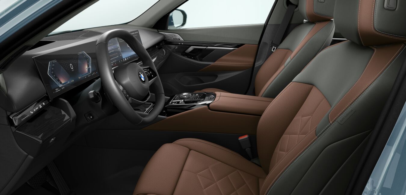 BMW BMW 5er im Innenraum seitlich BMW BMW 5er im Innenraum seitlich