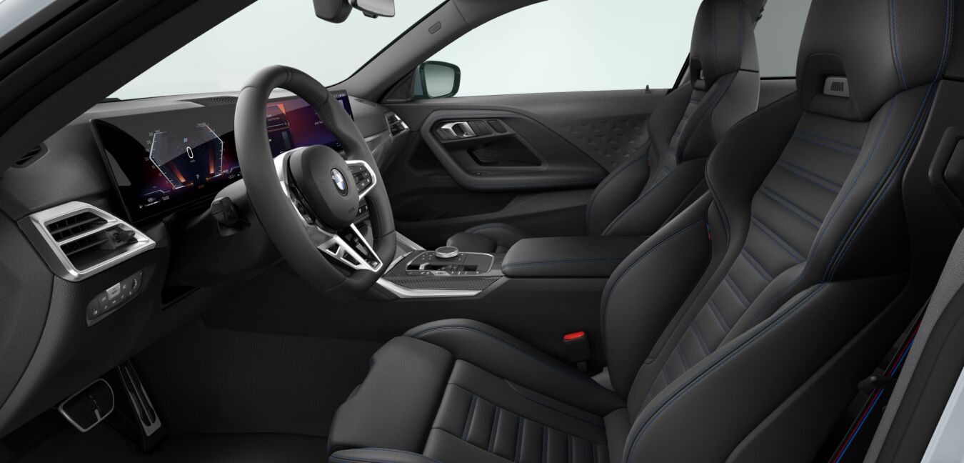 BMW BMW 2er im Innenraum seitlich BMW BMW 2er im Innenraum seitlich
