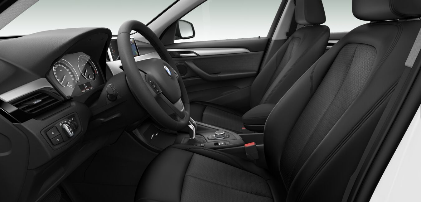 BMW BMW X im Innenraum seitlich