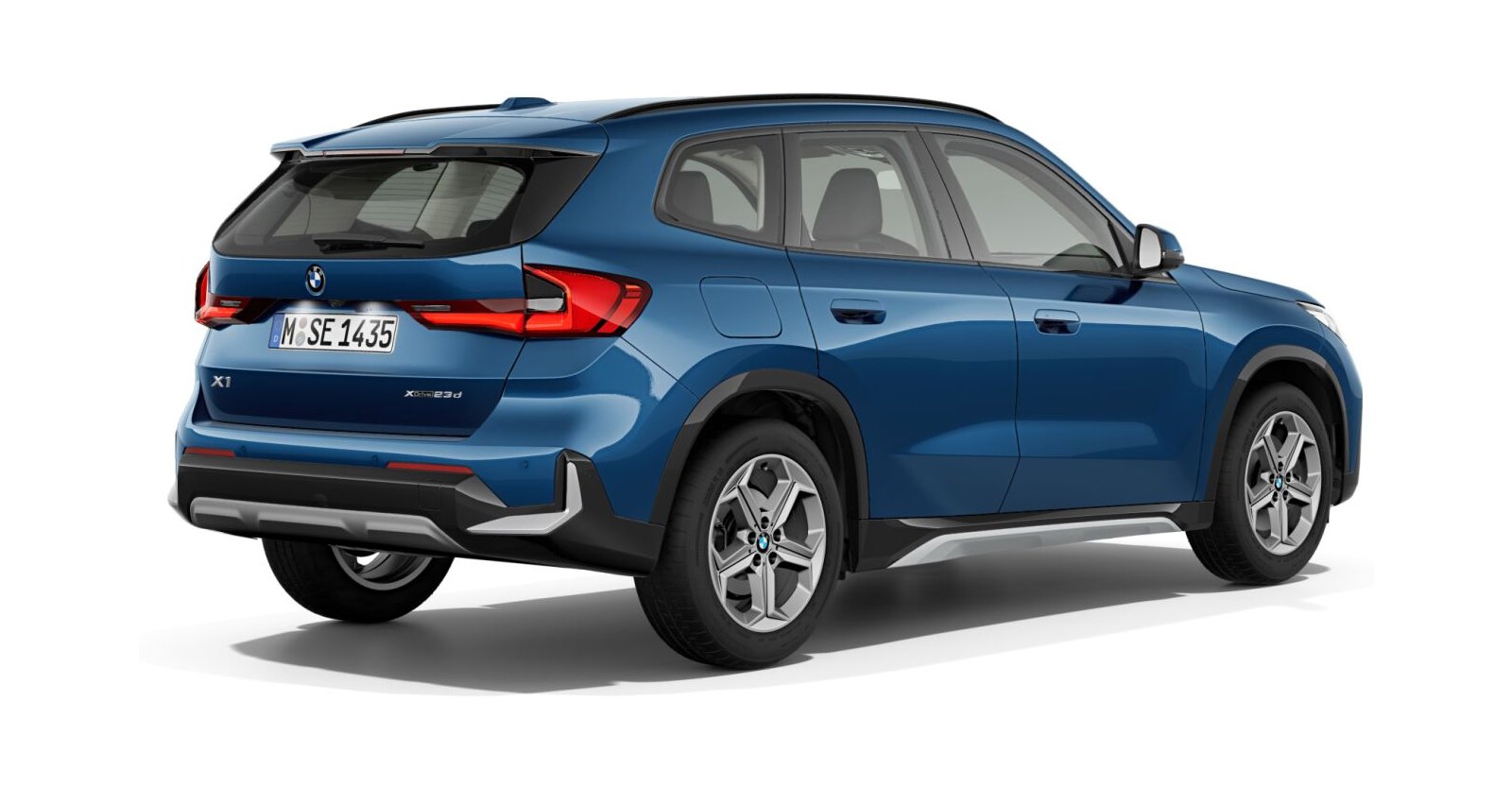 BMW BMW X in Blau von hinten