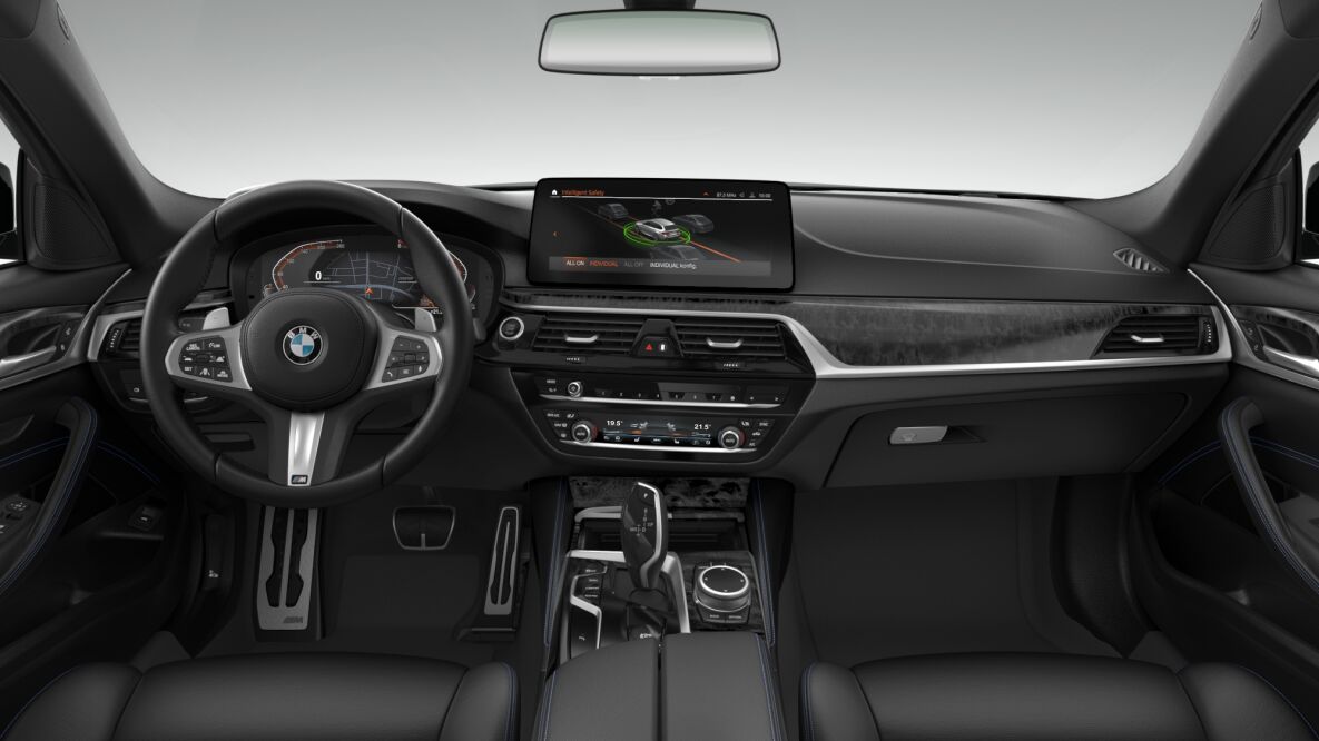 BMW BMW 5er im Innenraum von vorne BMW BMW 5er im Innenraum von vorne