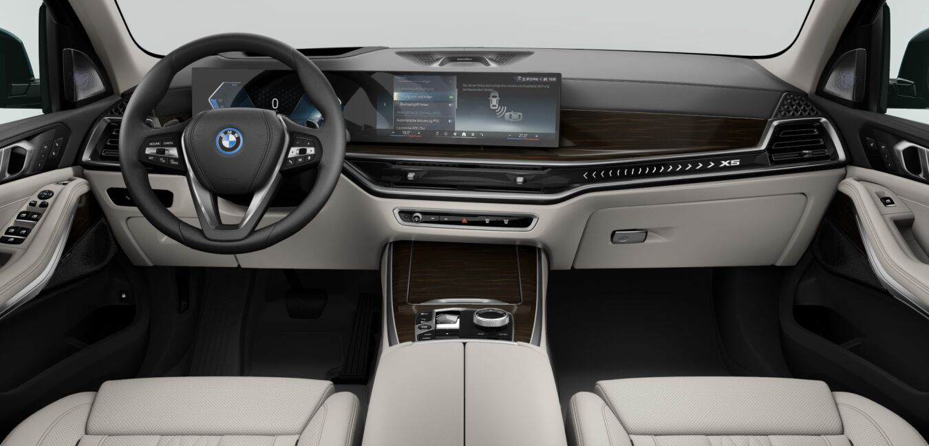 BMW BMW X im Innenraum von vorne