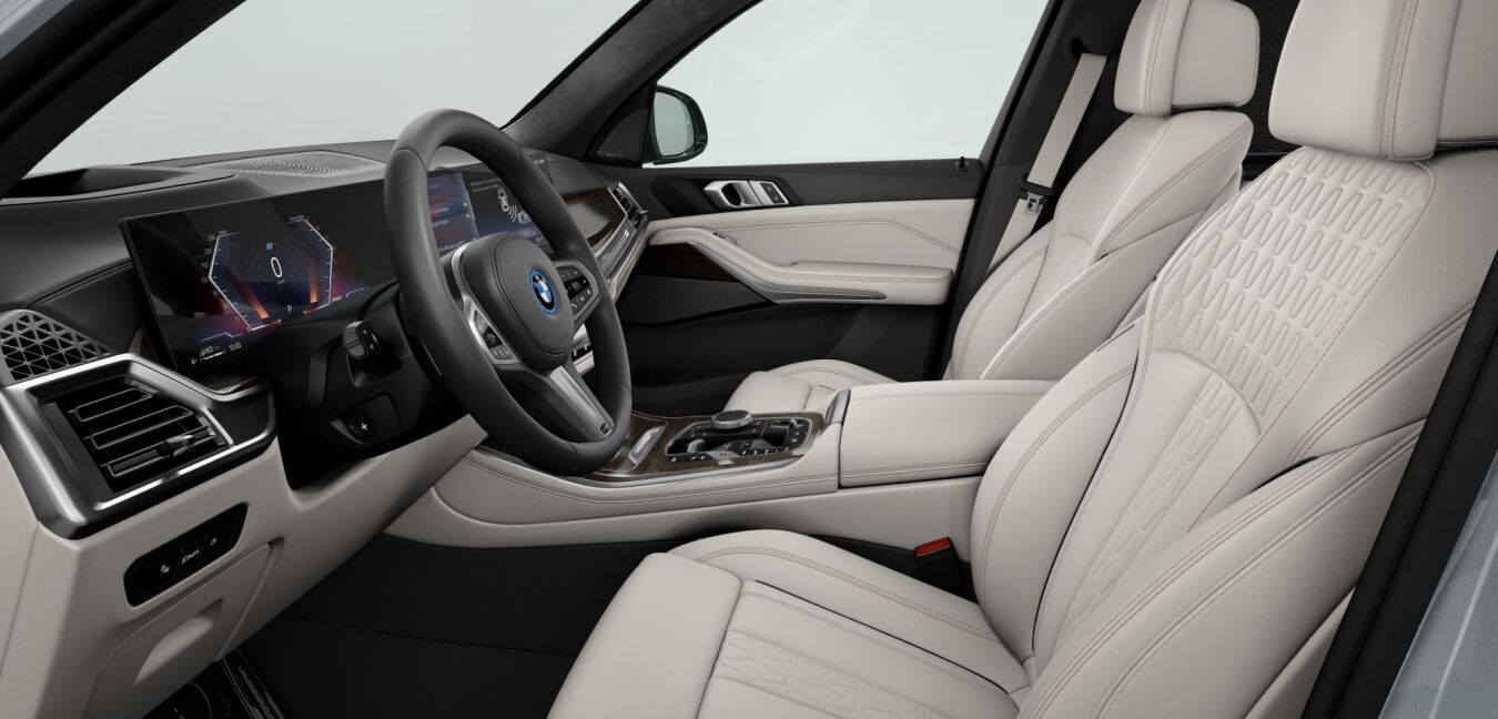 BMW BMW X im Innenraum seitlich
