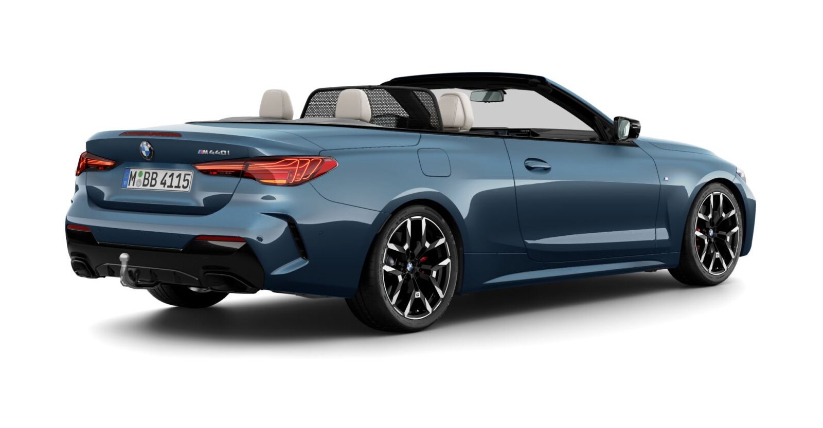 BMW BMW 4er in Blau von hinten