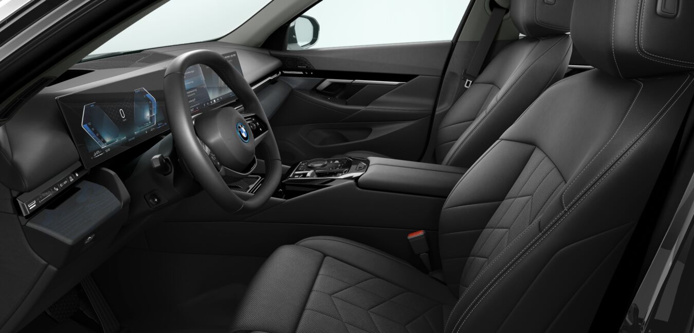 BMW BMW 5er im Innenraum seitlich BMW BMW 5er im Innenraum seitlich