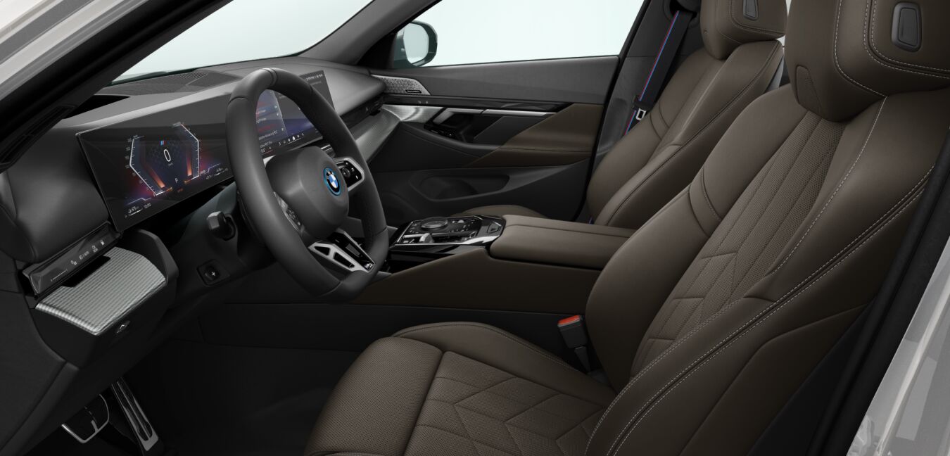 BMW BMW 5er im Innenraum seitlich BMW BMW 5er im Innenraum seitlich