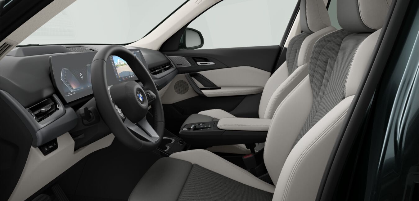 BMW BMW X im Innenraum seitlich