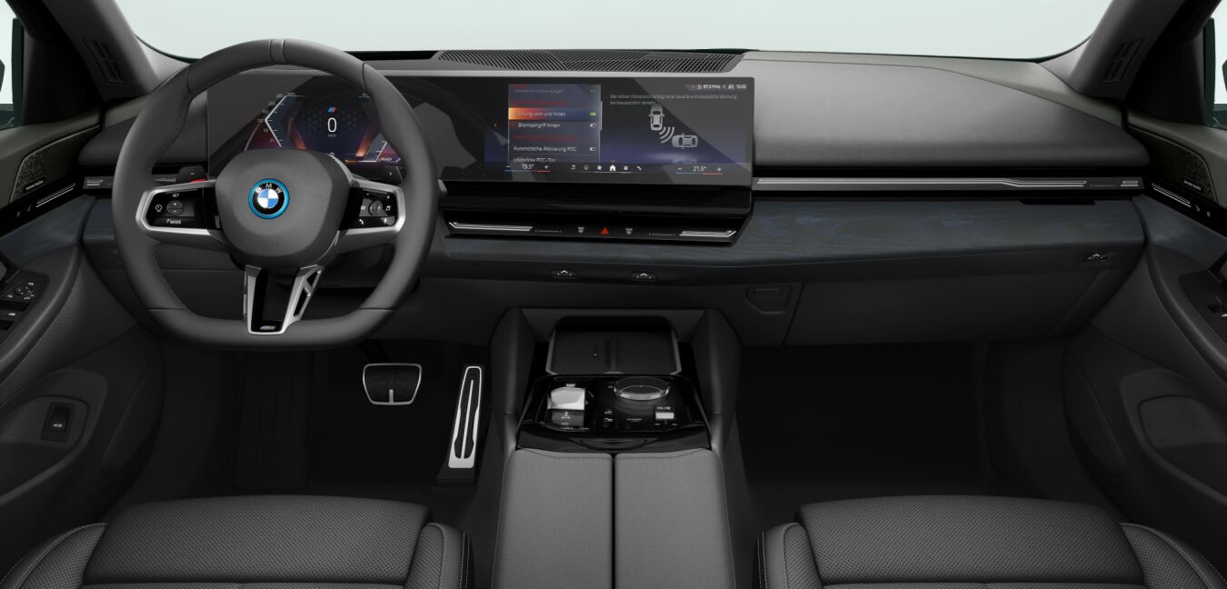 BMW BMW 5er im Innenraum von vorne BMW BMW 5er im Innenraum von vorne