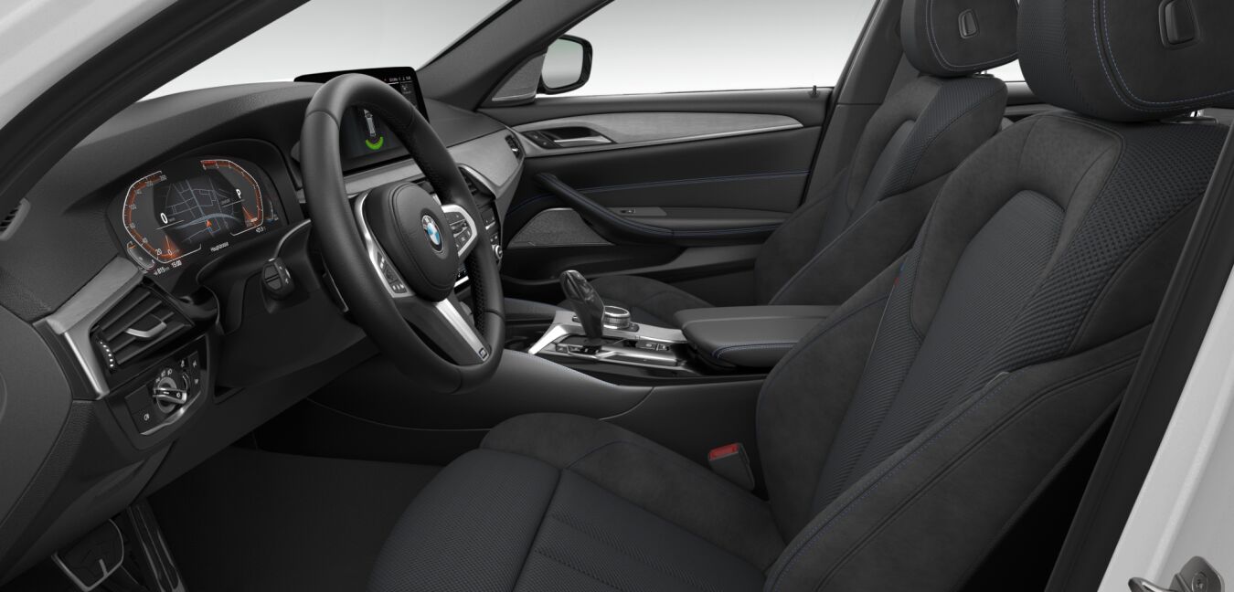 BMW BMW 5er im Innenraum seitlich BMW BMW 5er im Innenraum seitlich