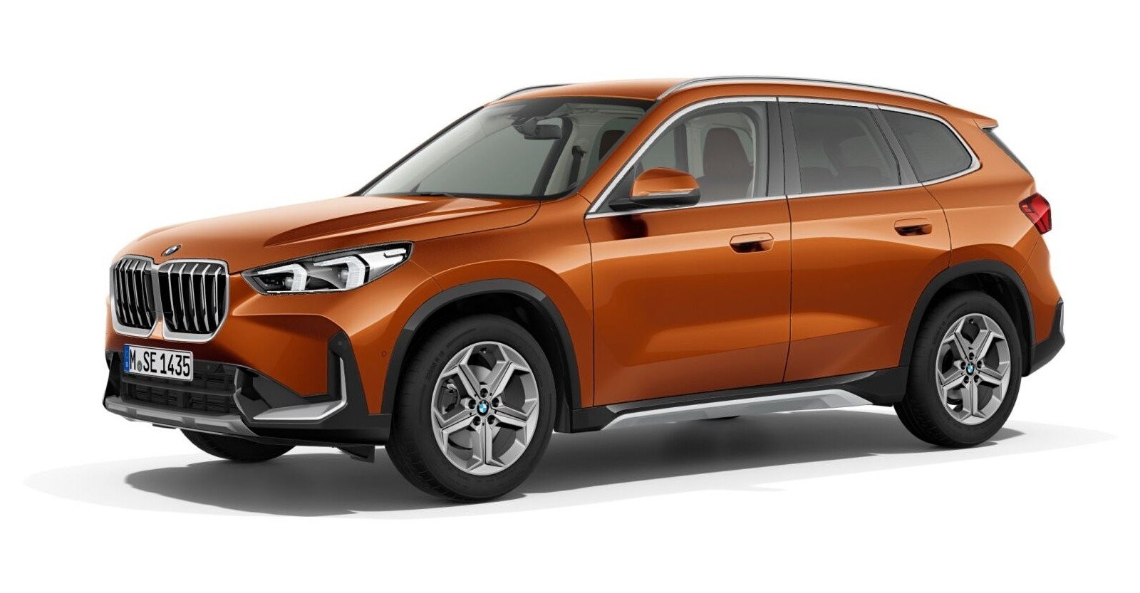 BMW X1 sDrive20i in Orange von vorne