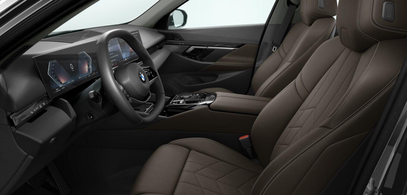 BMW BMW 5er im Innenraum seitlich BMW BMW 5er im Innenraum seitlich
