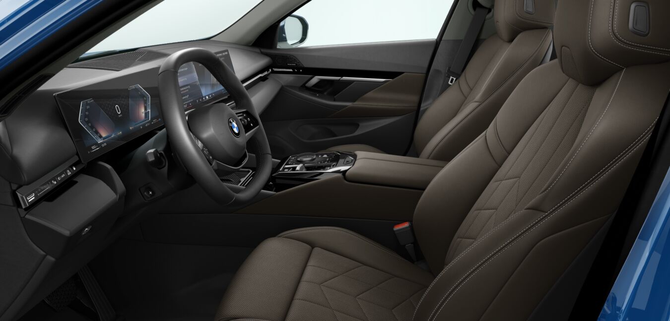 BMW BMW 5er im Innenraum seitlich BMW BMW 5er im Innenraum seitlich