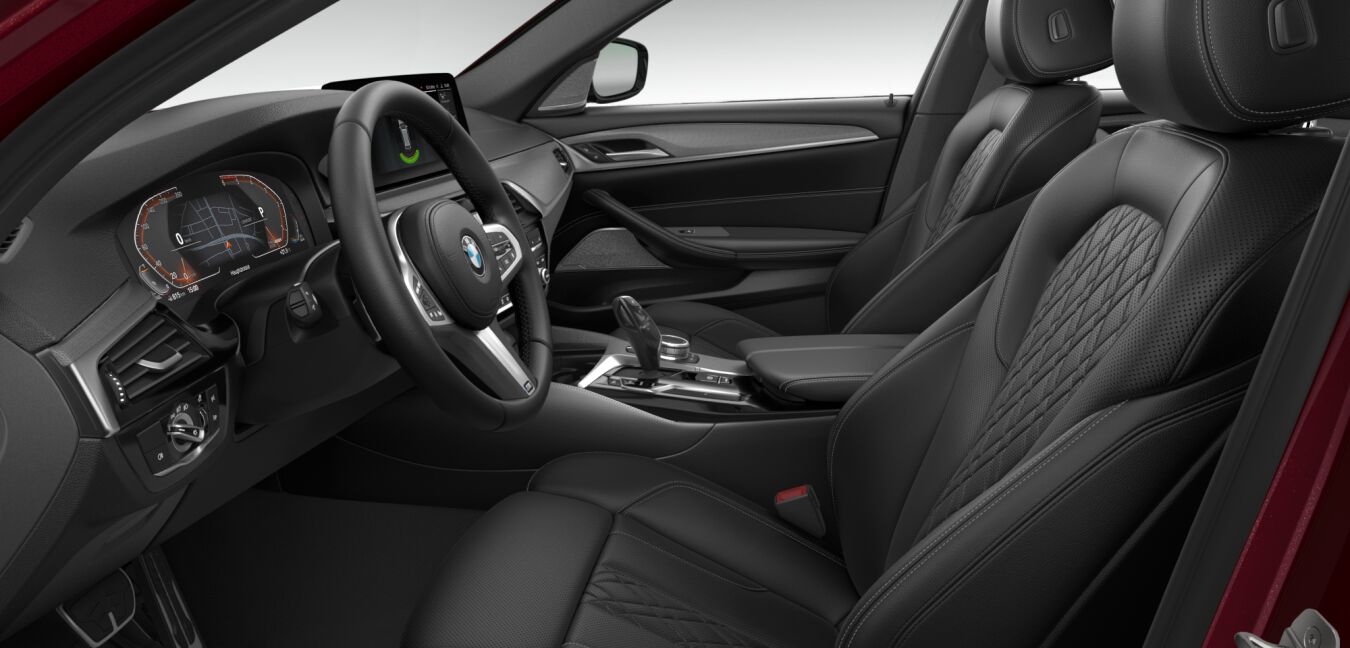 BMW BMW 5er im Innenraum seitlich BMW BMW 5er im Innenraum seitlich