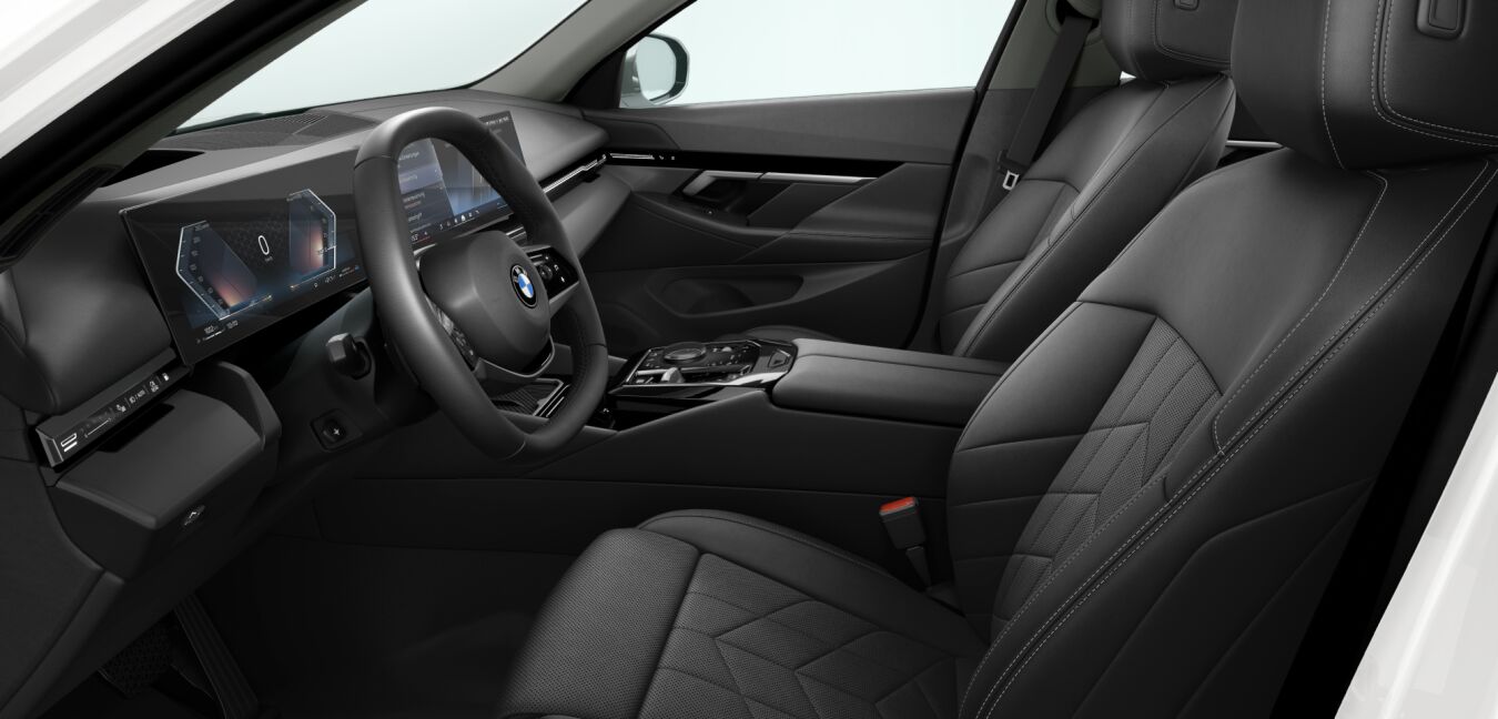 BMW BMW 5er im Innenraum seitlich BMW BMW 5er im Innenraum seitlich
