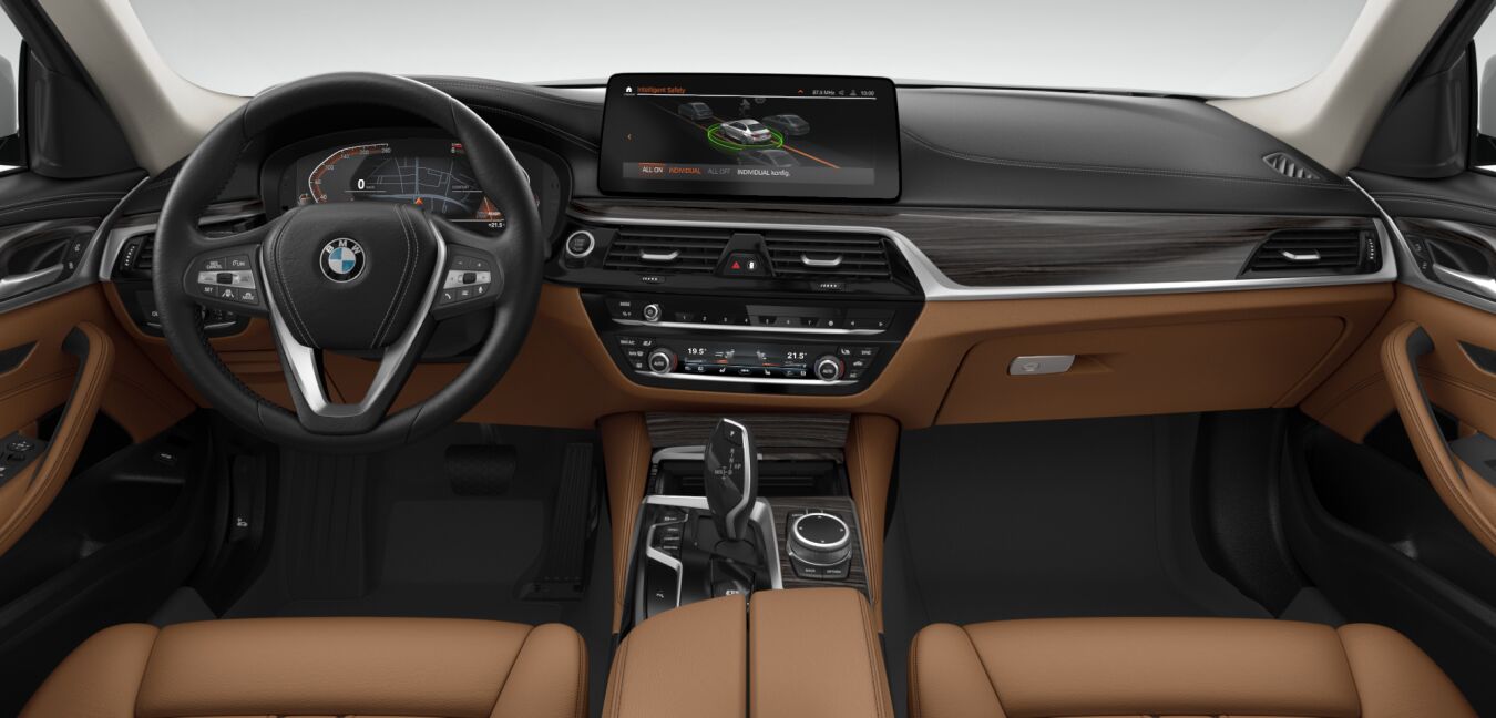 BMW BMW 5er im Innenraum von vorne